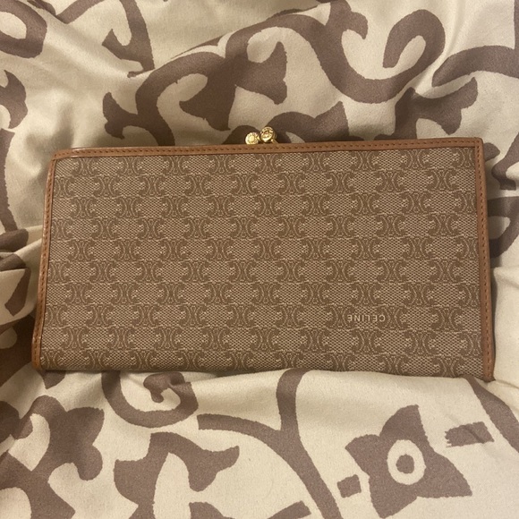 Authentic Celine wallet - Picture 5 of 7